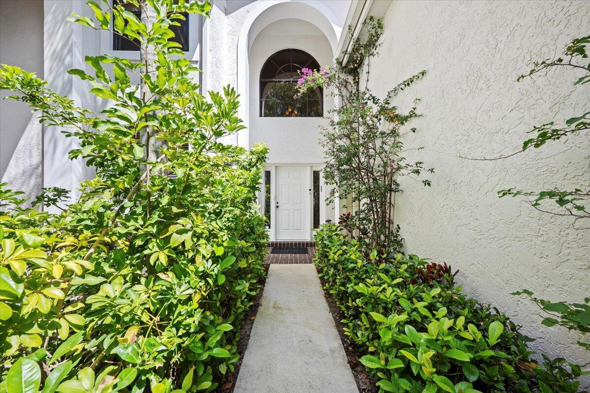 3941 Back Bay Drive, Unit 226 Jupiter, FL 33477 - Photo 3 of 53 03-LUX_9797