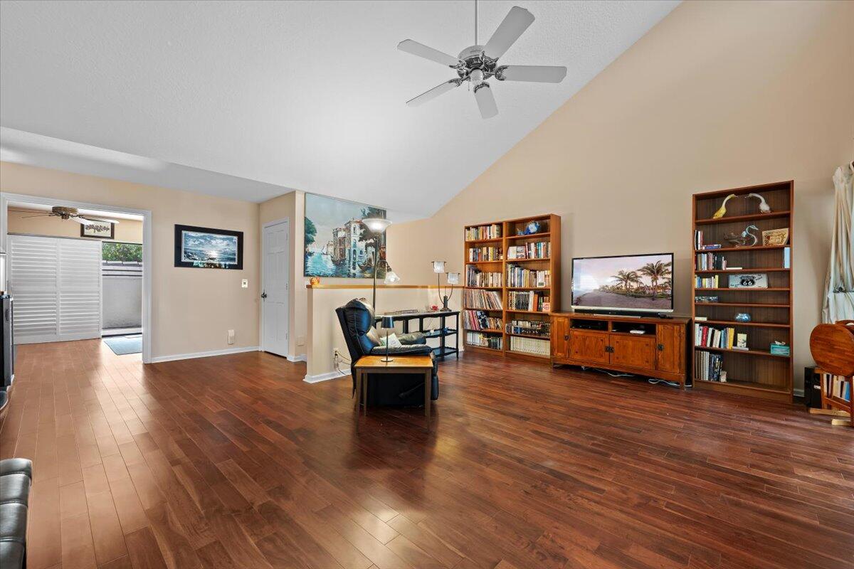 3941 Back Bay Drive, Unit 226 Jupiter, FL 33477 - Photo 7 of 53 08-LUX_9612.jpg1