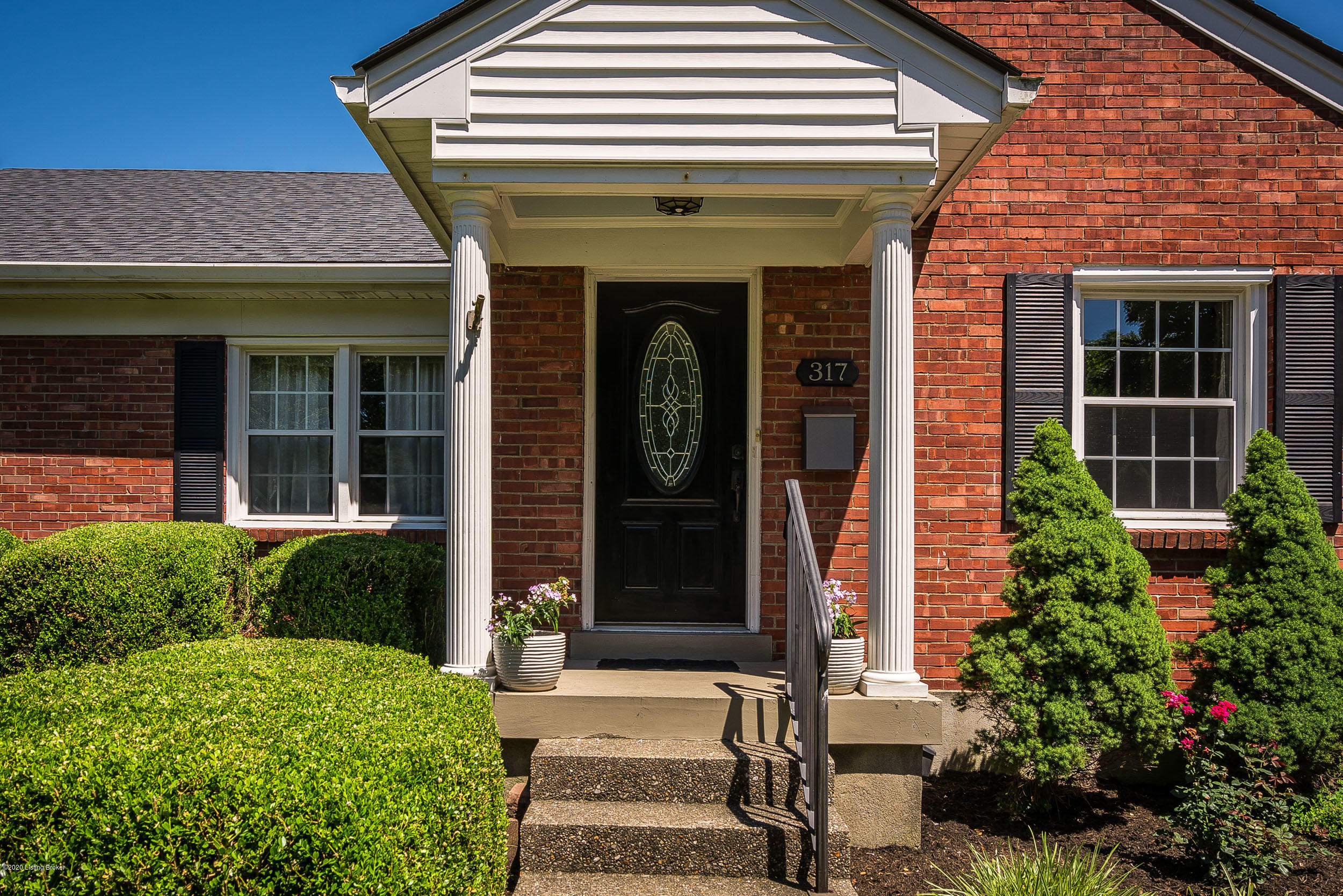 317 Tyne Road Louisville, KY 40207 - Photo 14 of 48 317 Tyne Rd-14