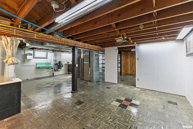 $165,000 | 2017 Harrison Street, Quincy, IL 62301