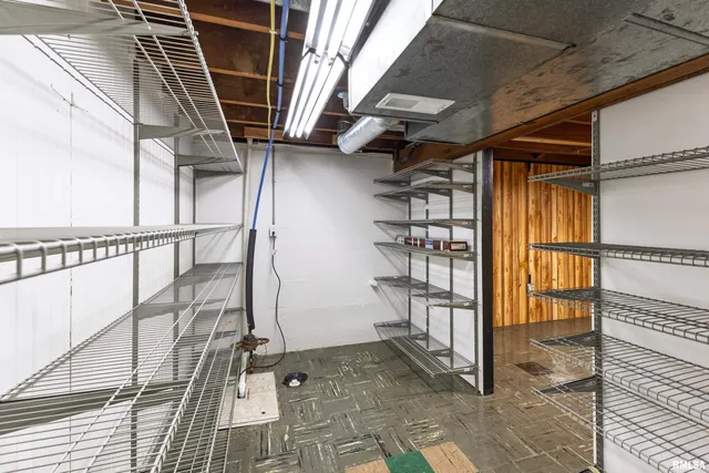 $165,000 | 2017 Harrison Street, Quincy, IL 62301