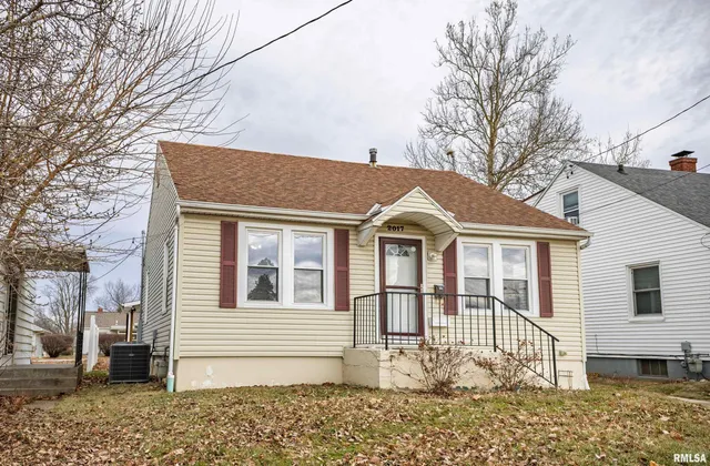 $165,000 | 2017 Harrison Street, Quincy, IL 62301