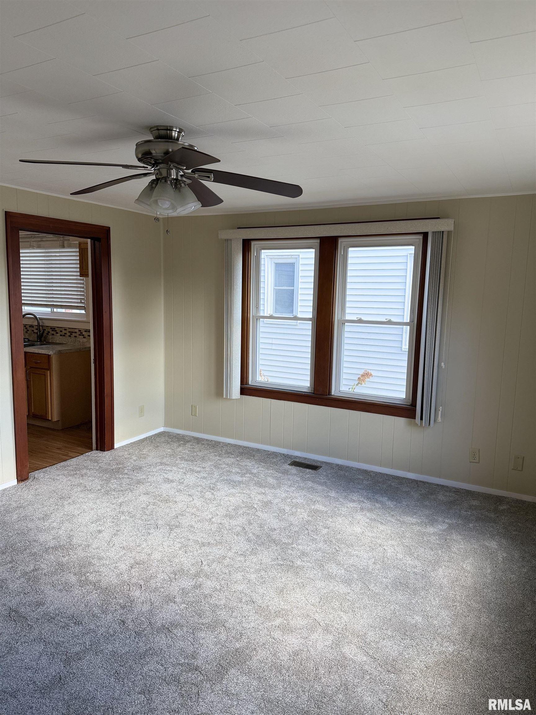 2017 Harrison Street Quincy, IL 62301 - Photo 5 of 13