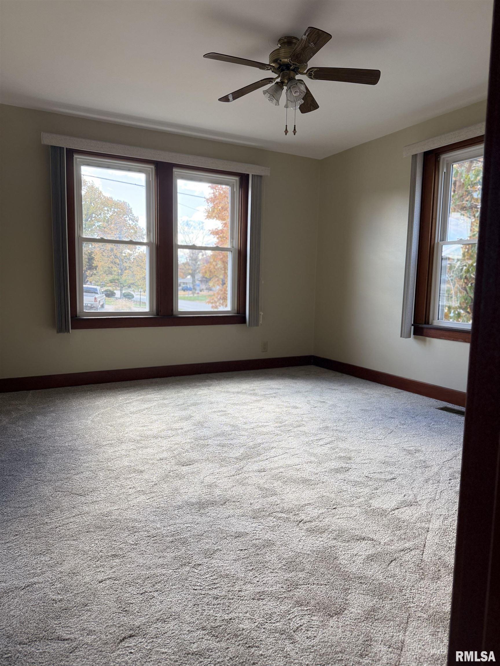 2017 Harrison Street Quincy, IL 62301 - Photo 6 of 13