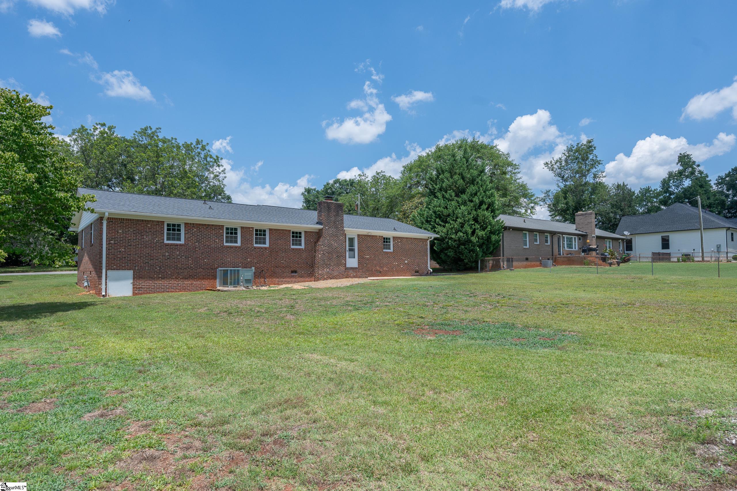 115 Wolfe Road Greer, SC 29650 - Photo 28 of 32