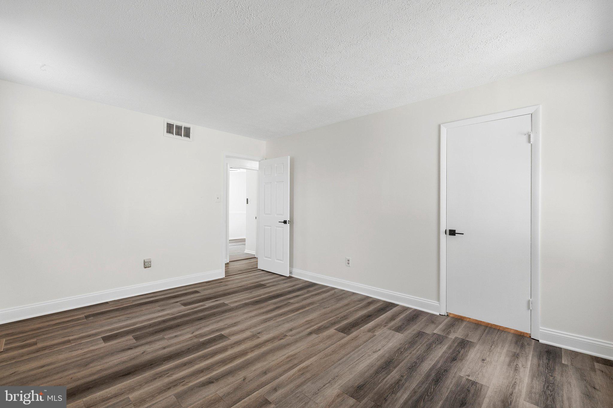 2416 230th Street Pasadena, MD 21122 - Photo 20 of 35