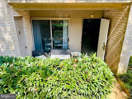 $230,000 | 12311 Braxfield Court, Unit 425, Rockville, MD 20852