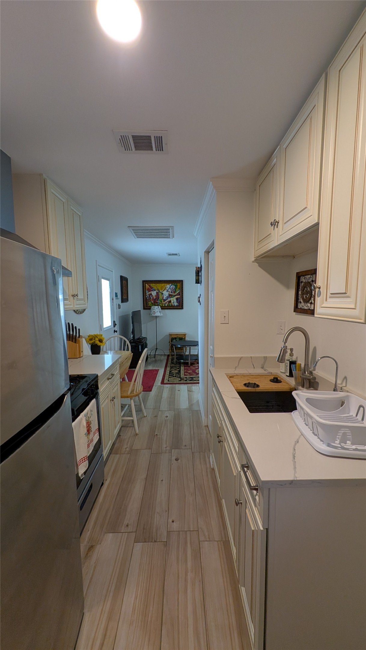 409 Milwaukee Street Houston, TX 77009 - Photo 22 of 26 Gallery Image 22