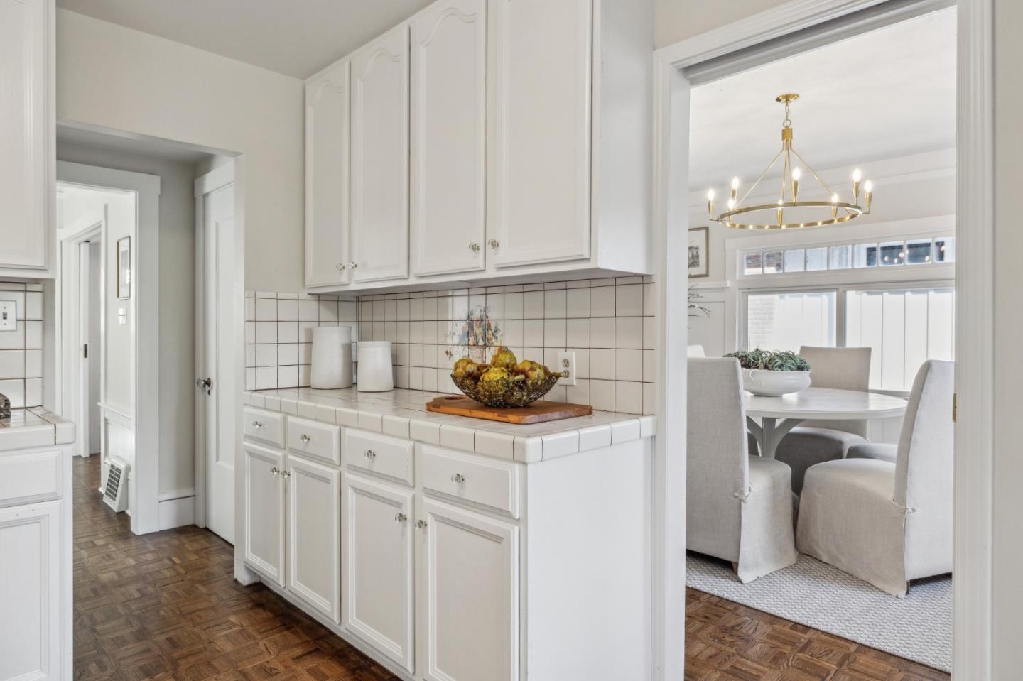 829 Edgehill Drive Burlingame, CA 94010 - Photo 21 of 99