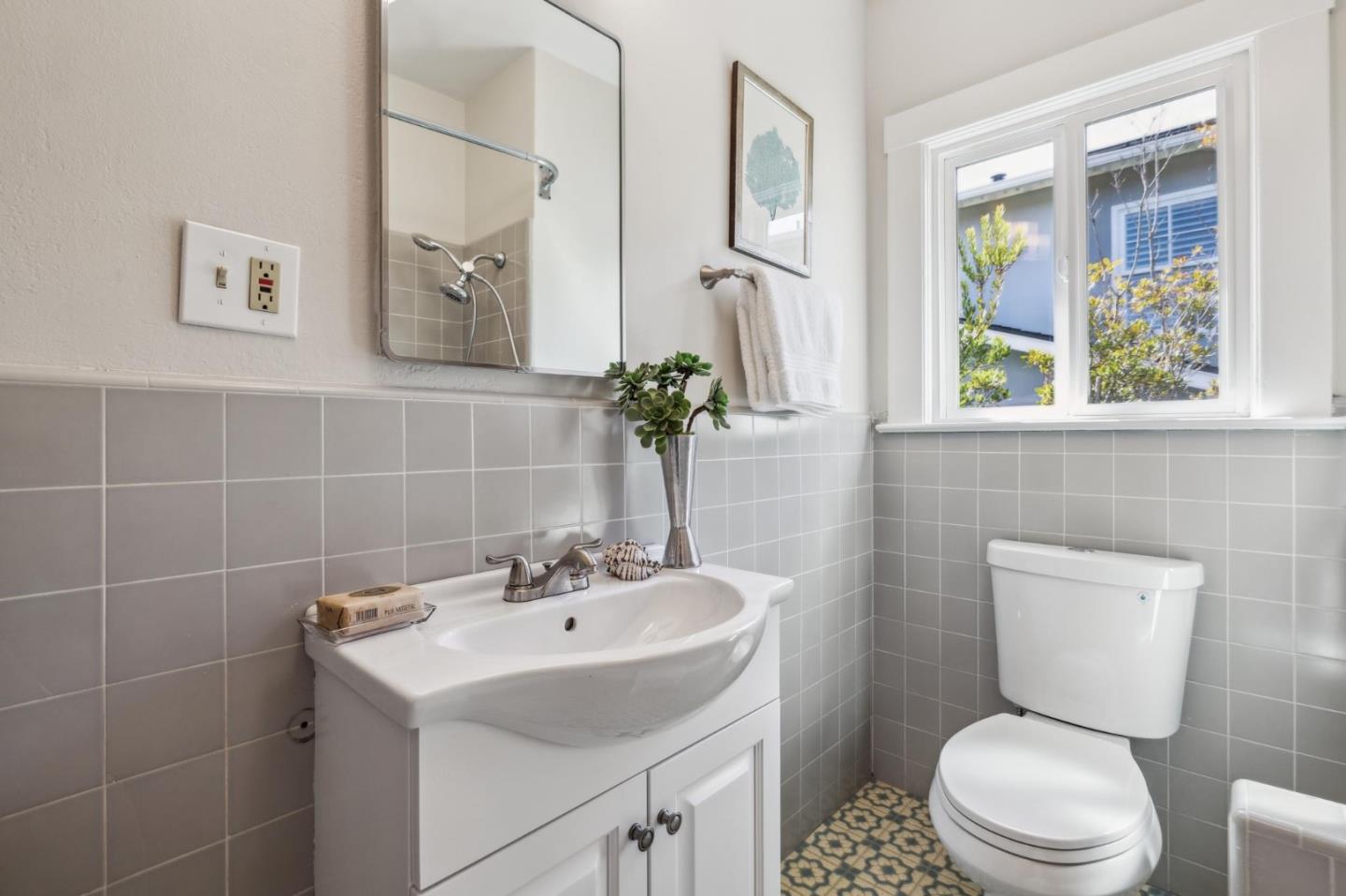 829 Edgehill Drive Burlingame, CA 94010 - Photo 50 of 99