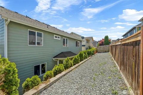 $625,000 | 17112 139th Ave Court East, Puyallup, WA 98374