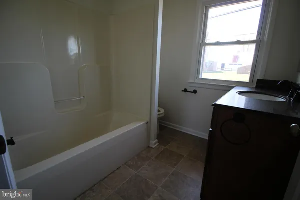 $1,950 | 31 Hatville Road, Gordonville, PA 17529