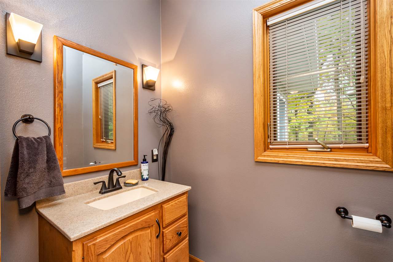 10476 Red Fox Road Anamosa, IA 52205 - Photo 14 of 34 Gallery Image 14