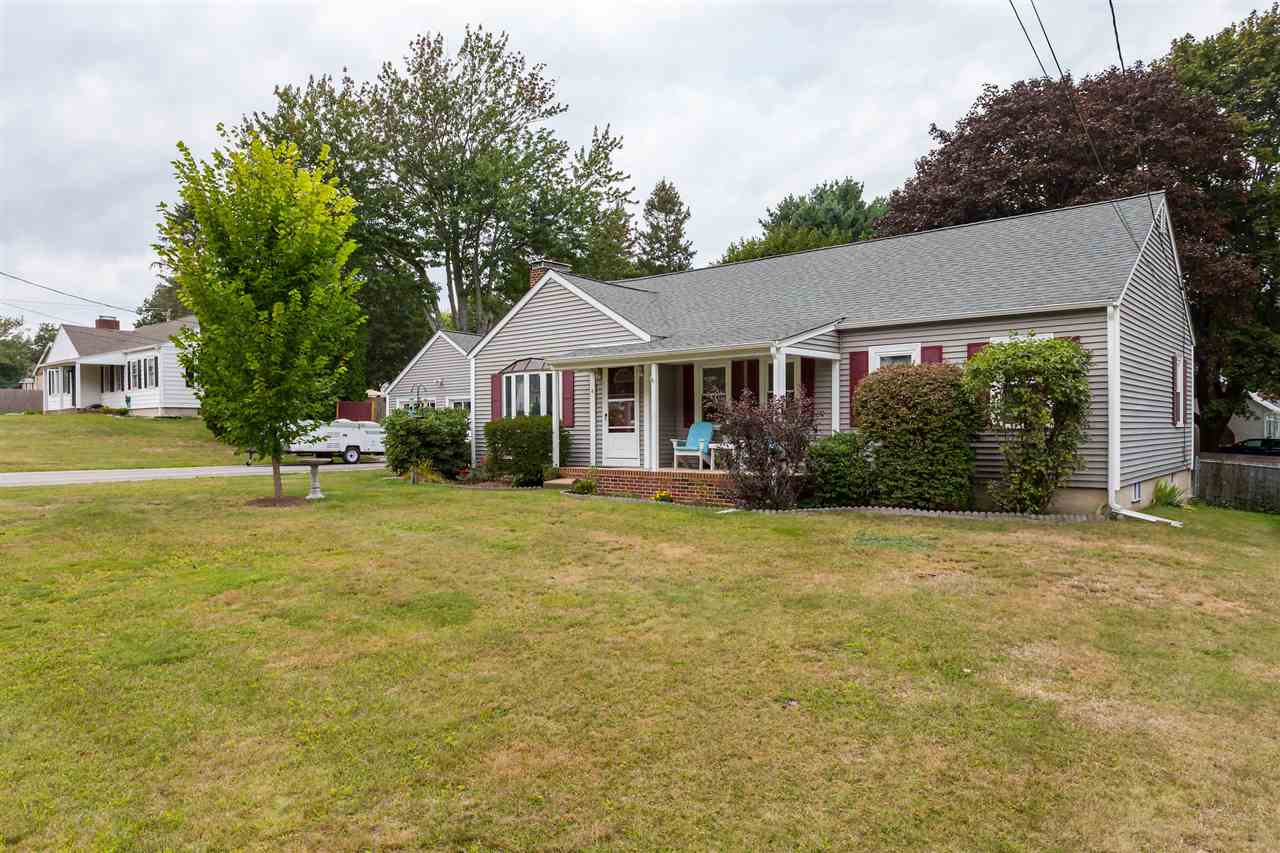 4 Riverside Drive Dover, NH 03820 - Photo 2 of 34