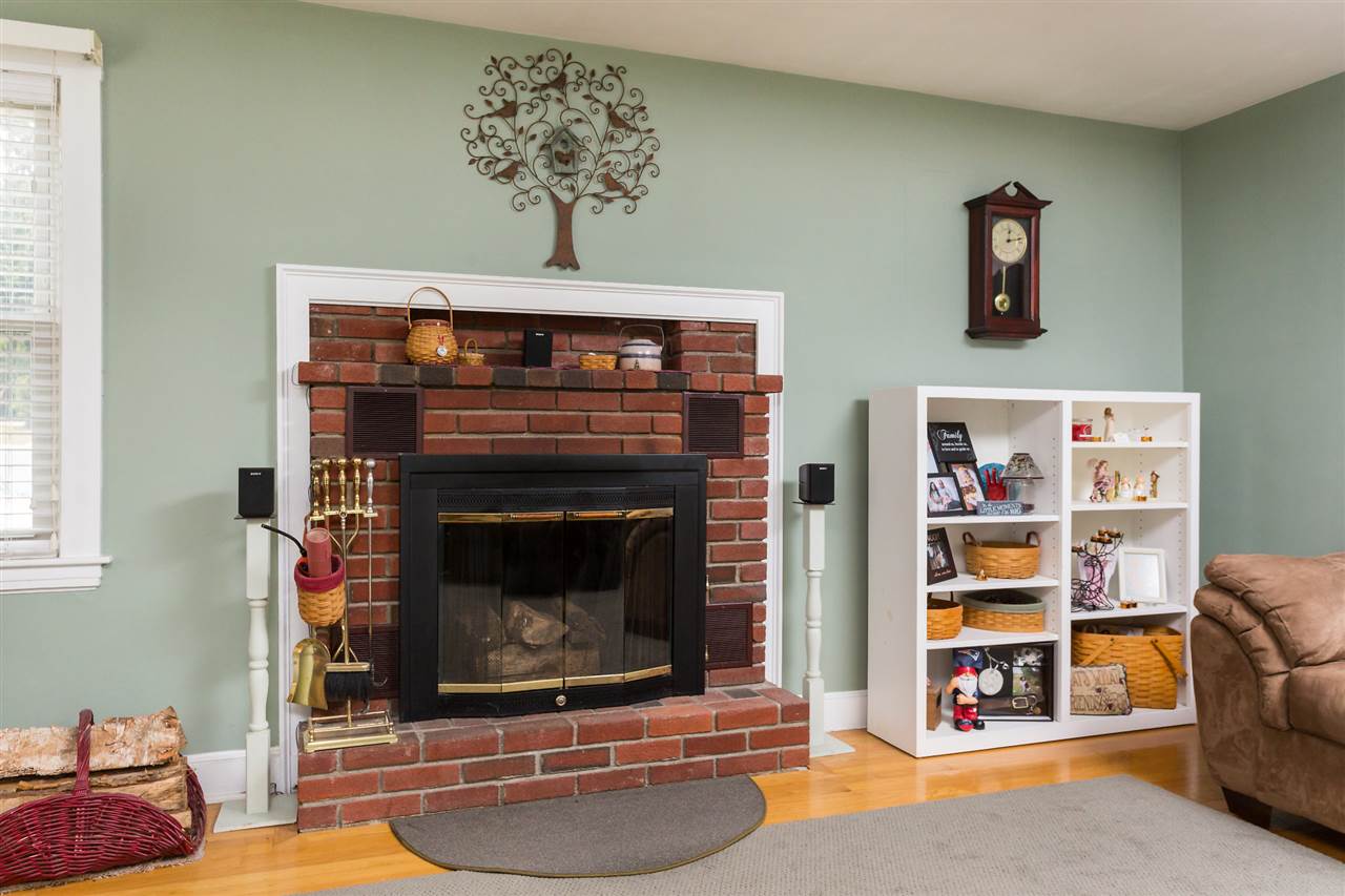 4 Riverside Drive Dover, NH 03820 - Photo 11 of 34