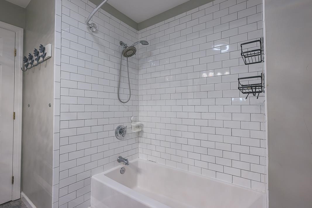 1465 Hooksett Road, Unit 308 Hooksett, NH 03106 - Photo 12 of 23