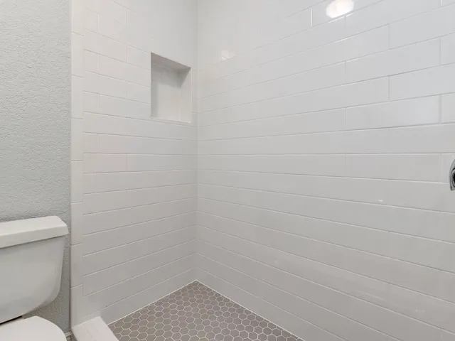 $980 | 2124 Burton Drive, Unit 150, Austin, TX 78741