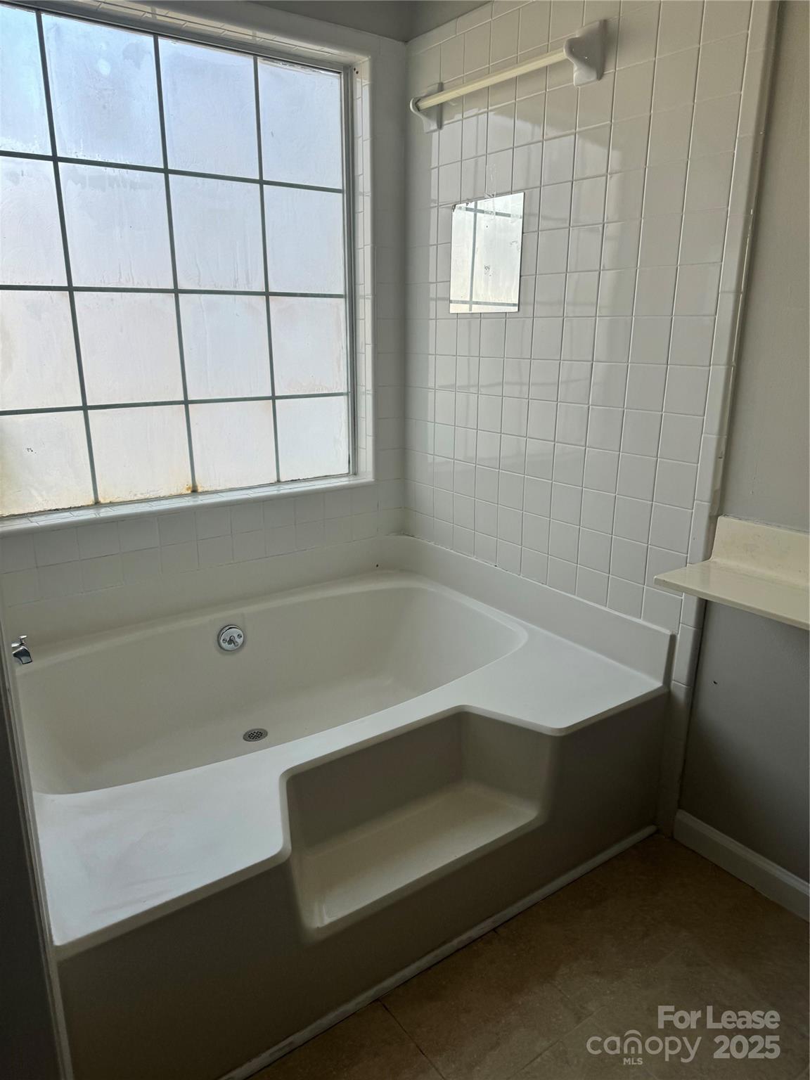 2206 Killarney Place Charlotte, NC 28262 - Photo 15 of 17