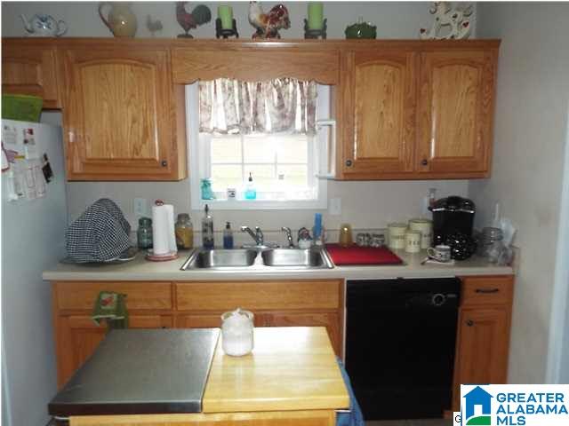122 Oak Meadow Lane Oneonta, AL 35121 - Photo 8 of 19
