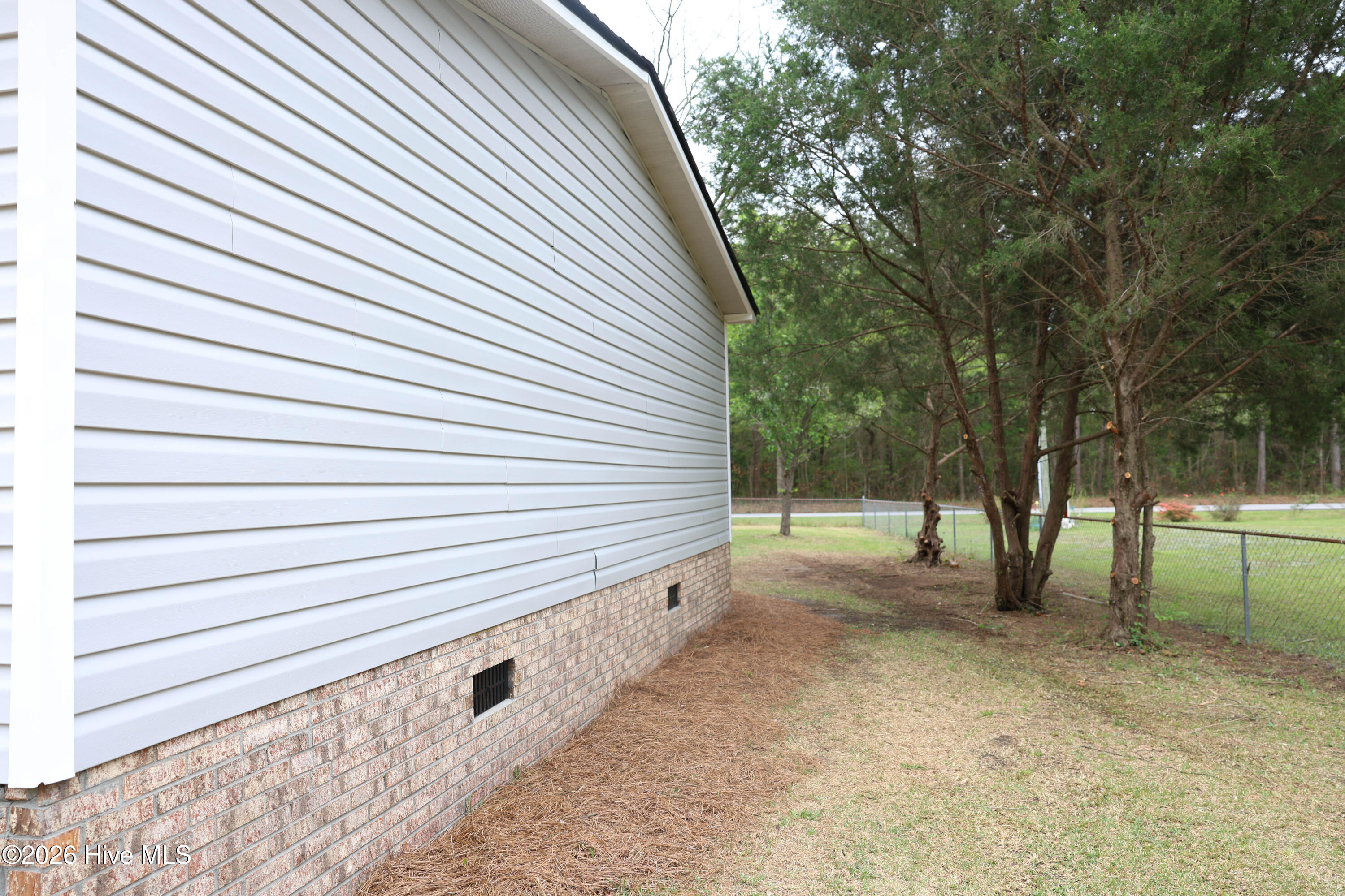 590 Luther Banks Road Richlands, NC 28574 - Photo 15 of 17 scholar-152