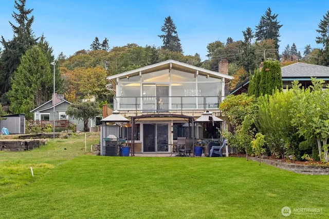 a view of a house with patio