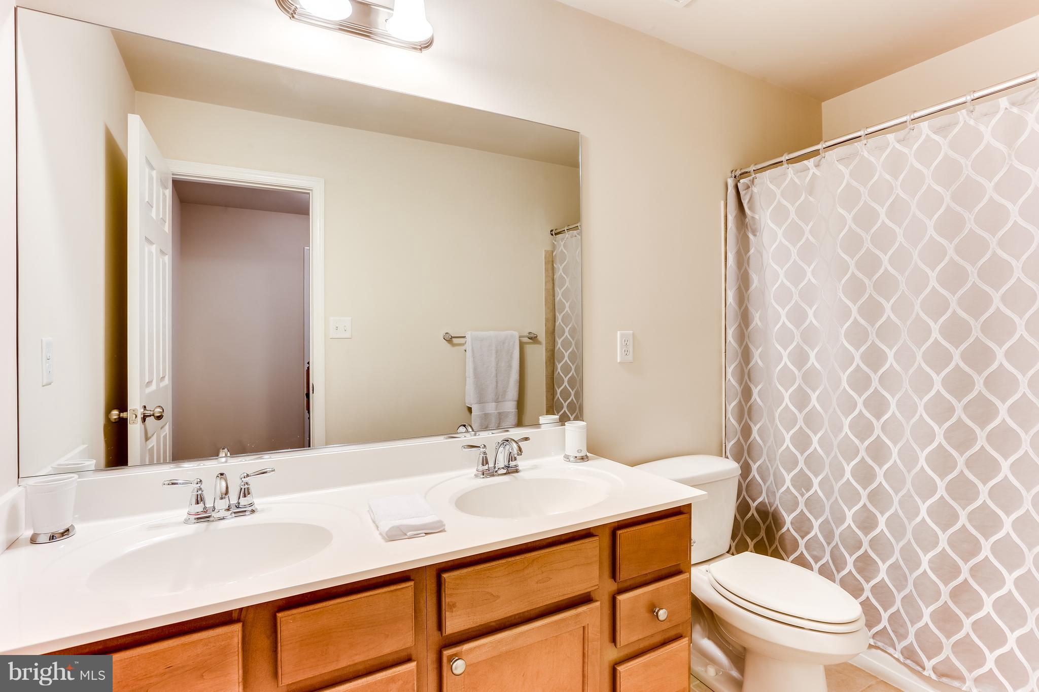 9560 Chaton Road Laurel, MD 20723 - Photo 22 of 30 Bath