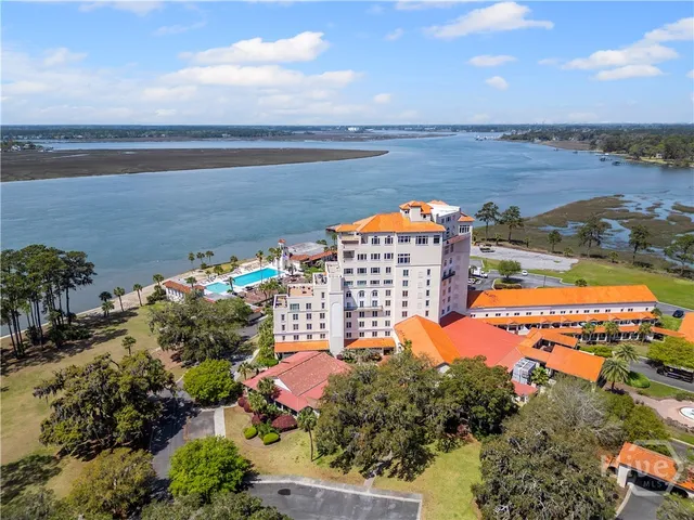$3,100 | 700 Wilmington Island Road, Unit 200, Savannah, GA 31410