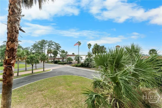 $3,100 | 700 Wilmington Island Road, Unit 200, Savannah, GA 31410
