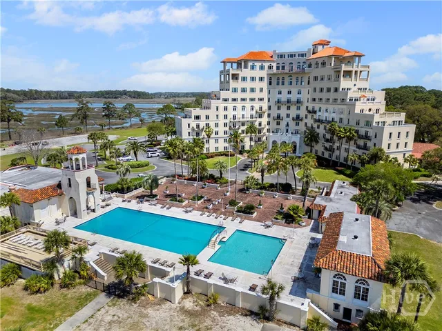 $3,100 | 700 Wilmington Island Road, Unit 200, Savannah, GA 31410