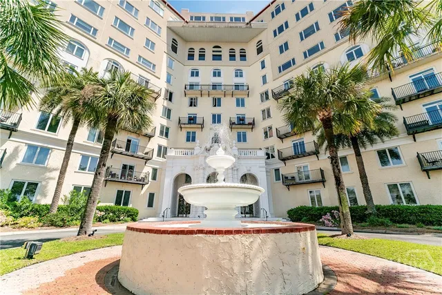 $3,100 | 700 Wilmington Island Road, Unit 200, Savannah, GA 31410