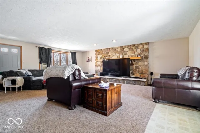 $200,000 | 283 East 600th Street North, Alexandria, IN 46001