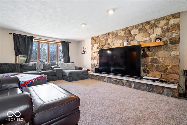 $200,000 | 283 East 600th Street North, Alexandria, IN 46001