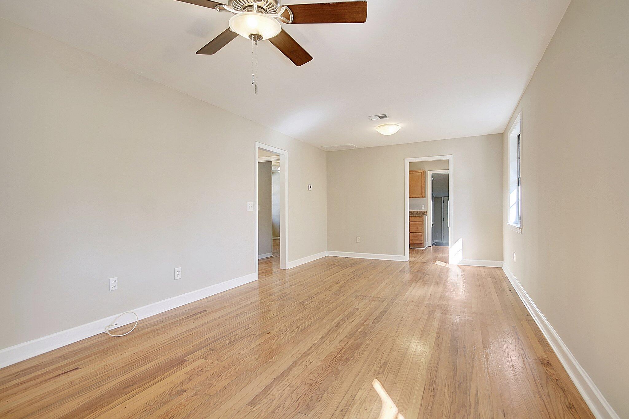 1516 Mosstree Road North Charleston, SC 29405 - Photo 9 of 31 14-web-or-mls-CREM_1516 Mosstree_014