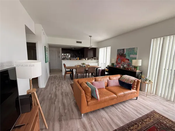 $3,900 | 10 Aragon Avenue, Unit 1104, Coral Gables, FL 33134