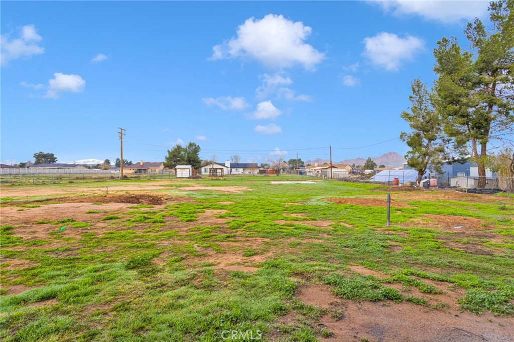 15620 Ramona Road Apple Valley, CA 92307 - Photo 29 of 32