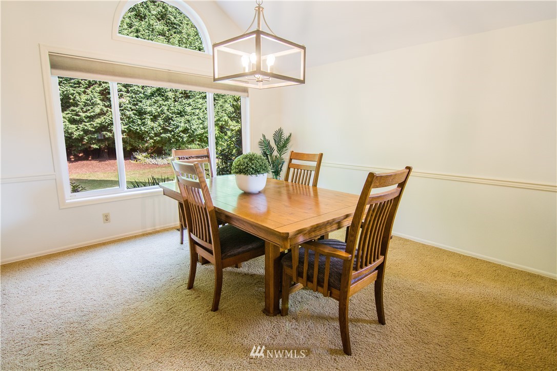 3030 187th Place Southeast Bothell, WA 98012 - Photo 6 of 25