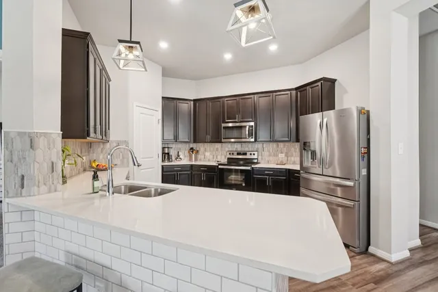 $382,500 | 507 Bluejack Way, Hutto, TX 78634