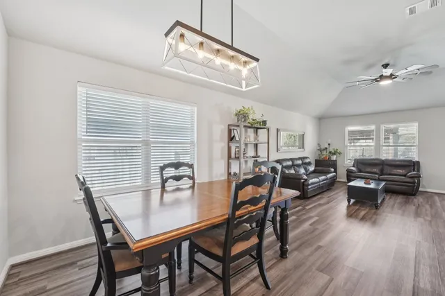 $382,500 | 507 Bluejack Way, Hutto, TX 78634