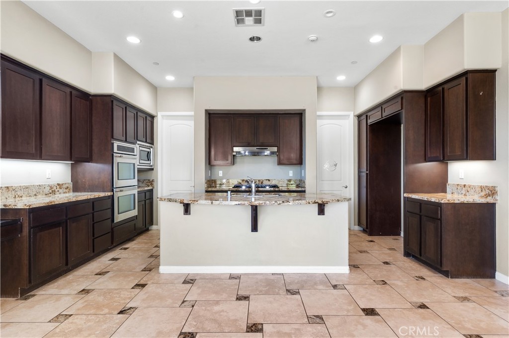 25055 Jack Rabbit Escondido, CA 92026 - Photo 15 of 61