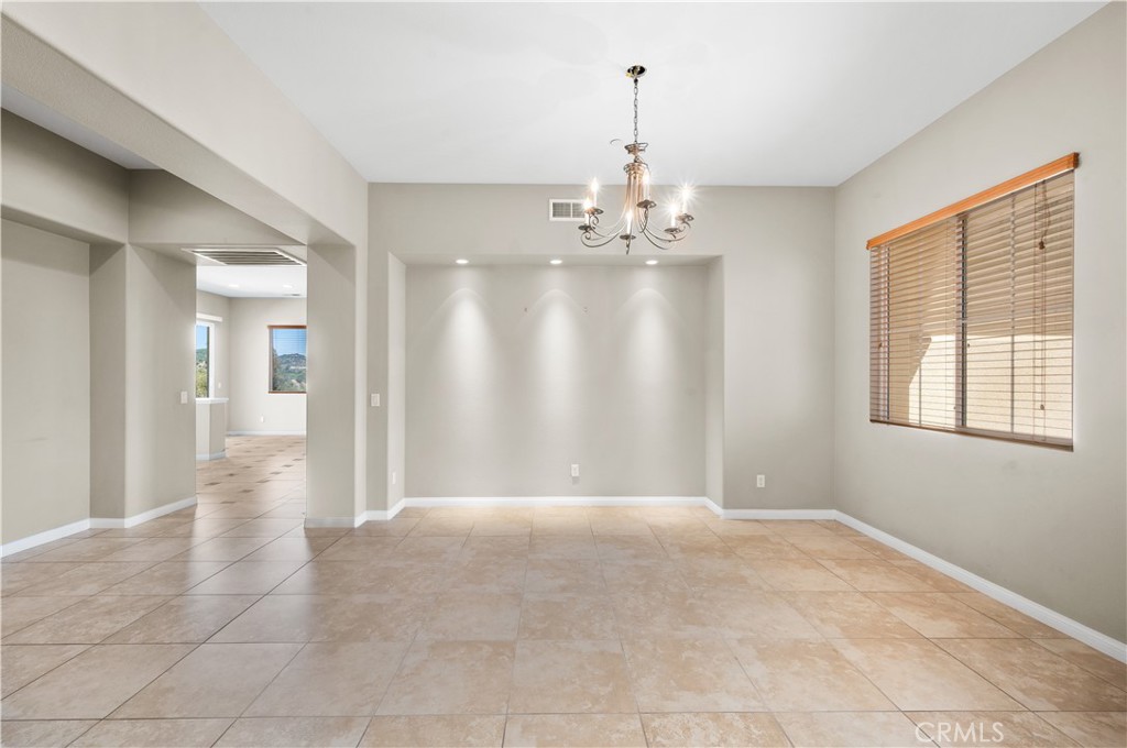 25055 Jack Rabbit Escondido, CA 92026 - Photo 9 of 61