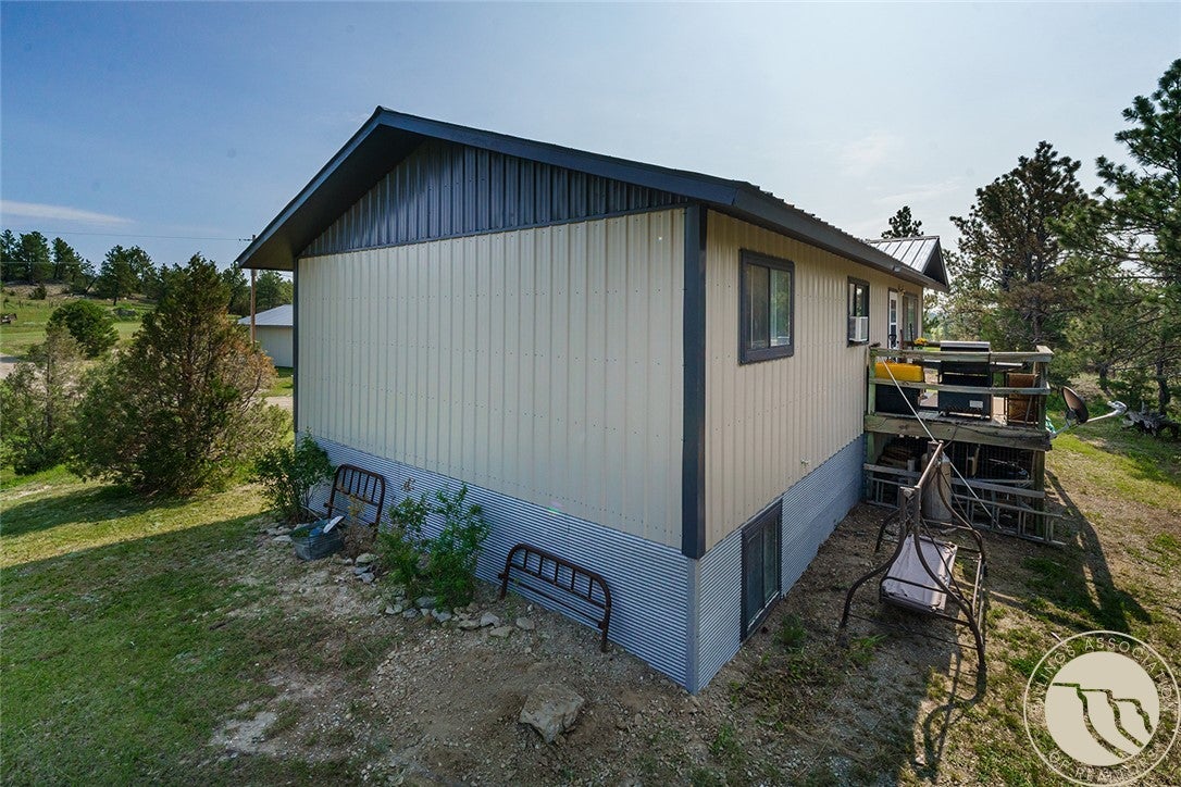 535 Horsethief Road Roundup, MT 59072 - Photo 7 of 19 Gallery Image 7