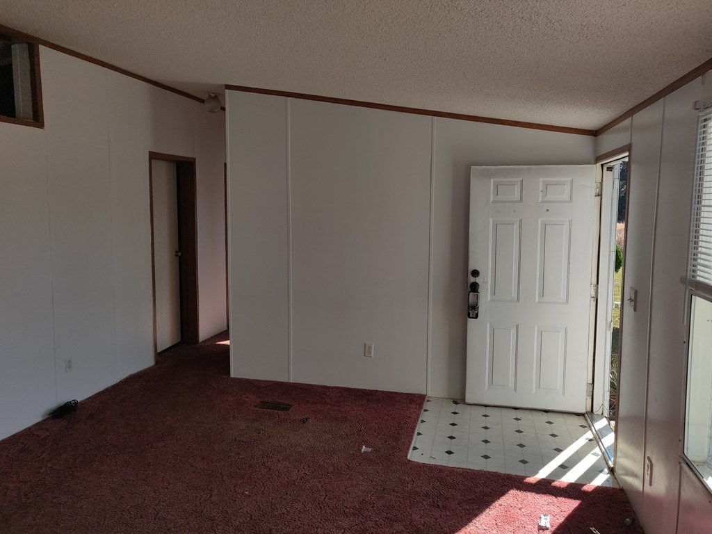 411 Scott Road Elko, GA 31025 - Photo 7 of 27 a view of an empty room