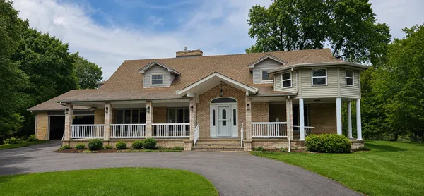$695,000 | 64 Skyline Drive, Mankato, MN 56001