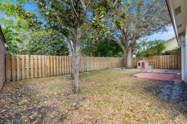 $520,000 | 4155 Northwest 1st Court, Delray Beach, FL 33445