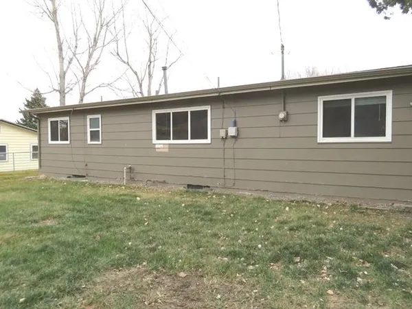 $298,900 | 1960 Brentwood Drive, Casper, WY 82604