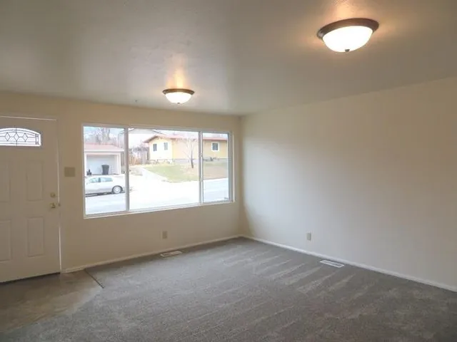 $320,250 | 1960 Brentwood Drive, Casper, WY 82604
