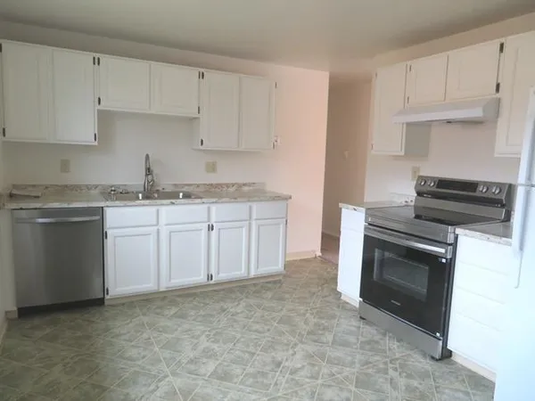 $298,900 | 1960 Brentwood Drive, Casper, WY 82604
