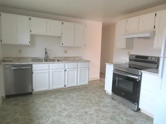 $320,250 | 1960 Brentwood Drive, Casper, WY 82604