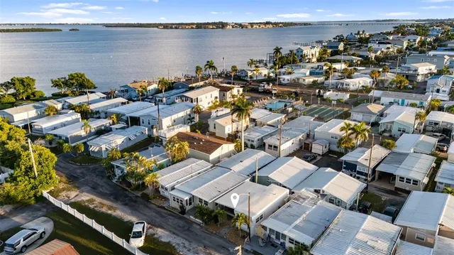 $315,000 | 2601 Gulf Drive North, Unit 729, Bradenton Beach, FL 34217