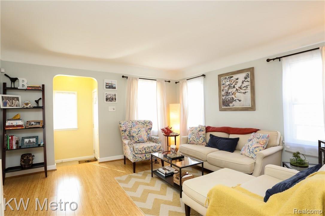 1220 Cambridge Road Berkley, MI 48072 - Photo 5 of 30 Cambridge-7.jpg